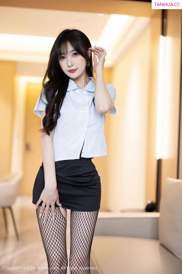林星阑  [XiuRen]高清写真图 2024.06.04 No.8650 林星阑 黑丝美腿第4张图片